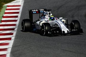 Felipe Massa en los test de pretemporada en el circuito de Montmeló.