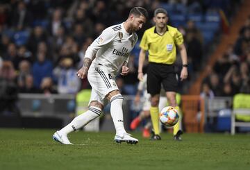 Sergio Ramos marcó el 2-1 de penalti.