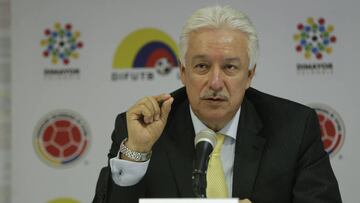 Perdomo aclaró el tema de los equipos y barras bravas.