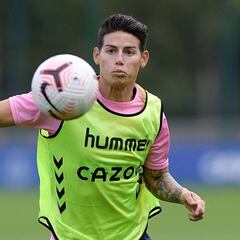 James debuta con Everton frente a Totteham por Premier