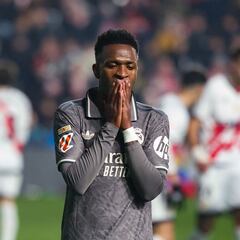 El VAR estaba de cena navideña…