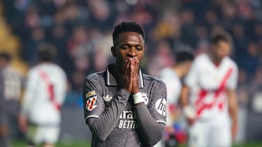 Real Madrid's Brazilian forward #07 Vinicius Junior reacts during the Spanish league football match between Rayo Vallecano de Madrid and Real Madrid CF at the Vallecas stadium in Madrid on December 14, 2024. (Photo by Pierre-Philippe MARCOU / AFP)