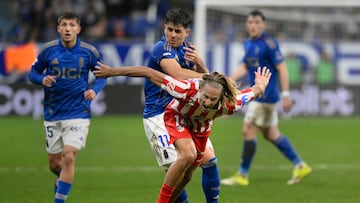 28/02/26 PARTIDO PRIMERA DIVISIOMN JORNADA 26
OVIEDO - ATLETICO DE MADRID
MARCOS LLORENTE CON SANTIAGO COLOMBATTO