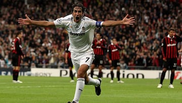 26 de julio: El Madrid hace oficial la salida de Raúl (2010)