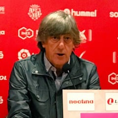 Enrique Martín: "Si pudiese alinearía a cinco del filial"