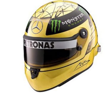 Casco de Schumacher cuando cumplió 20 años de su debut en la Fórmula 1 en el circuito de Spa-Fancorchamps. Para celebrarlo, el heptacampeón del mundo estrenó un nuevo casco cubierto de oro de 21 quilates en 2011