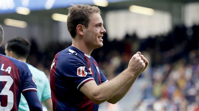 Bautista ya deja su impronta en la historia armera