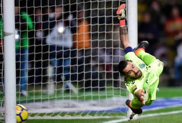 Rui Patricio in action for Sporting CP.