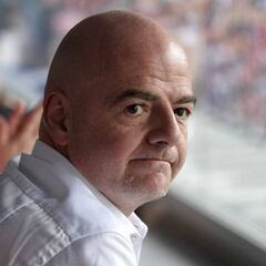 FIFA multa a 6 clubes por impago y a Egipto por un amistoso