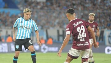 Juan Fernando Quintero, una de las figuras en la victoria de Racing sobre Lanús.