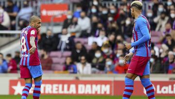 Aquí nadie descansa: Alves y Araújo, en el once