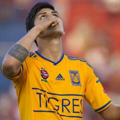 Alan Pulido confiesa que se sintió traicionado por Tigres