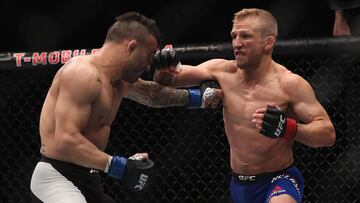 T.J. Dillashaw durante un combate.