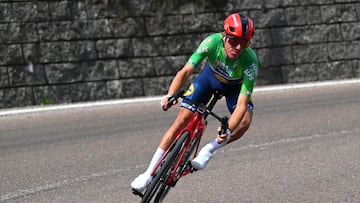 Juanpe López, en un descenso en el Tour de los Alpes.