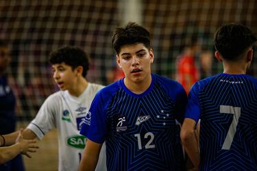 Es chileno, mide 1.87 y Cruzeiro lo fichó con 14 años: “Me veo mucho futuro”