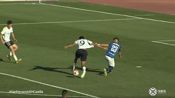 El penalti no pitado sobre Álvaro Rodríguez en el San Fernando - Castilla.