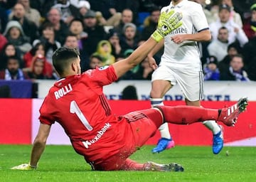 Gero Rulli ante Cristiano Ronaldo.