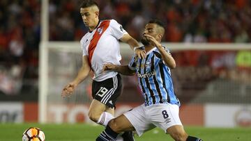 Santos Borré en las semifinales de la Copa Libertadores ante Gremio