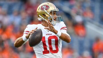 El quarterback Jimmy Garoppolo sufrió una lesión de hombro durante el partido de Ronda Divisional de la NFC entre los Cowboys y los Niners.