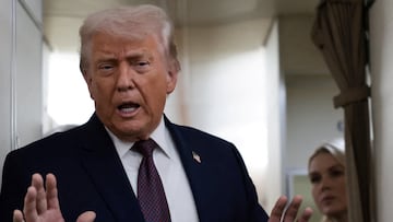 Donald Trump suaviza su postura sobre la ofensiva migratoria en Minnesota mientras agentes federales se repliegan. REUTERS/Jonathan Ernst/File Photo