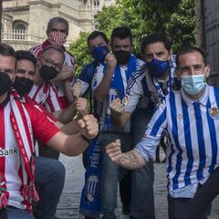 Los chavales de la terraza de Irún