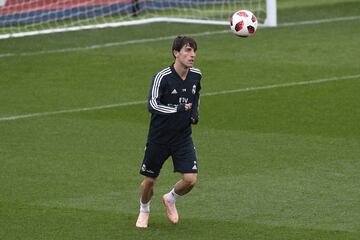 Odriozola en el entrenamiento del Real Madrid. 