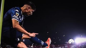 “No es muy común que los chilenos destaquen acá... Ellos dos representan al hincha”