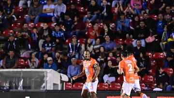 during the 4th round match between Queretaro and Pachucaas part of the Liga BBVA MX, Torneo Clausura 2025 at La Corregidora Stadium, on January 29, 2025 in Santiago de Queretaro, Mexico.