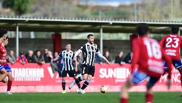 Yanis fue el que más peligro creó por los albinegros.