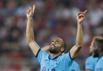 El futbolista brasileño volvió a brillar con la camiseta de cuadrol finalista de la temporada pasada, que desaprovechó la ventaja de dos goles y empató con el Olympiacos.