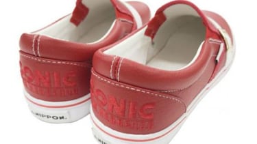 Muestran los zapatos oficiales de Sonic por su aniversario