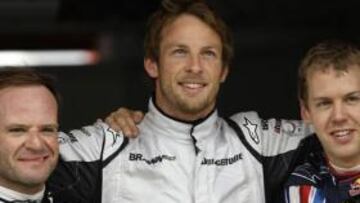 <b>FELIZ.</b> El actual líder del Mundial de Fórmula 1, Jenson Button, confirmó hoy que los Brawn GP están "por delante" del resto de escuderías, pero que cada vez tienen a sus rivales "más cerca"