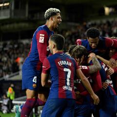 5 Ligas de 8 que el Barcelona empezó así, acabó siendo campeón