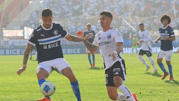 Futbol, Universidad Catolica vs Colo Colo
Fecha 5, Liga de Primera 2025
El jugador de Universidad Catolica Daniel Gonzalez izquierda, disputa el balón con el defensa de Colo Colo durante un partido de primera division realizado en el estadio Santa Laura de Santiago, Chile.
06/07/2025
Dragomir Yankovic/Photosport
Football, Universidad Catolica vs Colo Colo
5th turn, First Division League 2025
Universidad Catolica player Daniel Gonzalez, left, vies for the ball against defense of Colo Colo during a first division match at the Santa Laura stadium in Santiago, Chile.
06/07/2025
Dragomir Yankovic/Photosport
