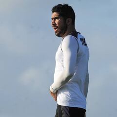 Jair Pereira envía consejo a Chicharito: que regrese a Chivas