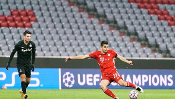 Marc Roca, con el Bayern.