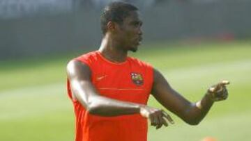 <b>ANTES DE ENTRAR DEJEN SALIR.</b> Si traspasa a Villa o Silva, el futuro de Eto'o podría estar en el Valencia.