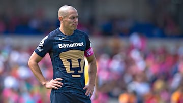 Action photo during the match Pumas vs Tigres  for their participation in round 14 of Tournament Apertura 2016 Liga MX, at CU Stadium
Foto de accion durante el partido Pumas vs Tigres correspondiente a la Jornada 14 del Torneo de Apertura 2016 de la LIga MX, en el Estadio CU , en la foto: Dario Veron de Pumas 
23/10/2016/MEXSPORT/Javier Ramirez