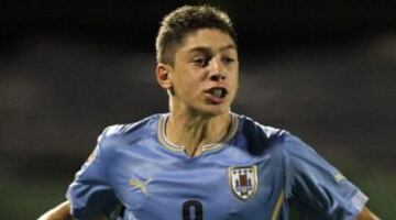 Still only 17 at the time of writing, Valverde, a stand-out midfielder at Uruguayan side Peñarol, will join Real Madrid at the beginning of next season, learning life at the Madrid giants with Castilla.