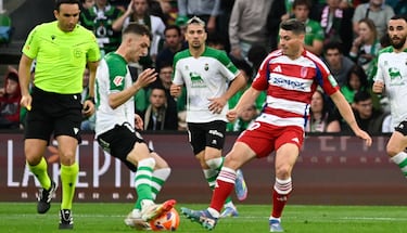 El Granada trata de superar obstáculos mientras espera fichajes