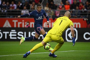 MBappé también anotó el 0-2.