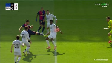 Las polémicas de la jornada 35 en LaLiga: todos los penaltis, expulsiones y jugadas controvertidas