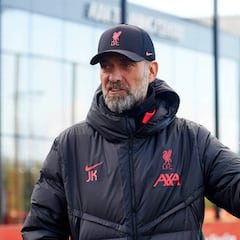 ‘Stop asking players to be face of World Cup protests’, says Klopp