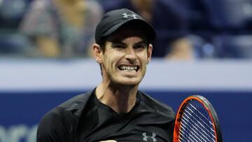 NEW YORK, NY - AUGUST 30: Andy Murray of Great Britain celebrates defeating Lukas Rosol of the Czech Republic during his first round Men&#039;s Singles match on Day Two of the 2016 US Open at the USTA Billie Jean King National Tennis Center on August 30, 