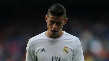 James, cabizbajo en el Bernabéu.