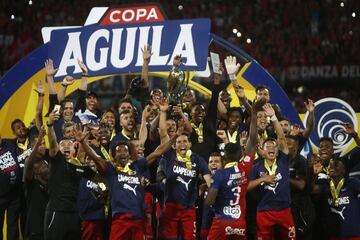 Independiente Medellín se quedó con el título de la Copa Águila 2019. El equipo dirigido por Aldo Bobadilla se impuso con goles de Adrián Arregui y Germán Cano. El descuento fue por parte de Danny Rosero.