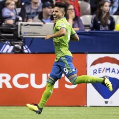 Raúl Ruidíaz y Denis Bouanga, por una nueva marca en playoffs de la MLS