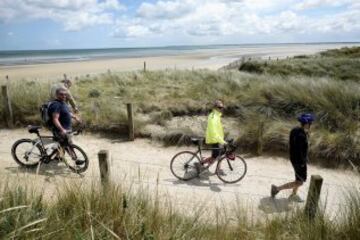 Stage 1 between Mont Saint Michel and Utah Beach.