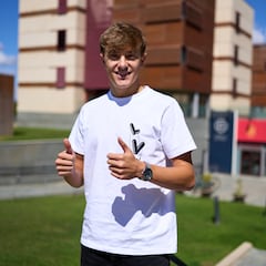 Jesús Rodríguez: “Quiero volver al Betis y ganar algún trofeo”