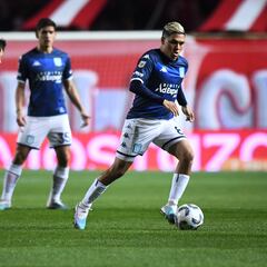 Juanfer Quintero debuta en empate de Racing ante Unión